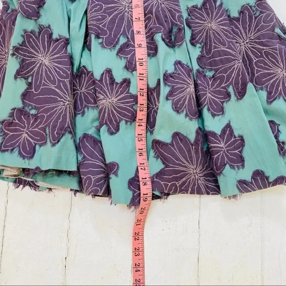 TIBI Cottagecore Inspired Cotton Aline Skirt with Floral Applique (size 2) - Picture 11 of 11